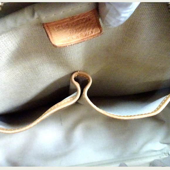 Auth LOUIS VUITTON Deauville Weekend Duffel Bowler - Picture 14 of 15